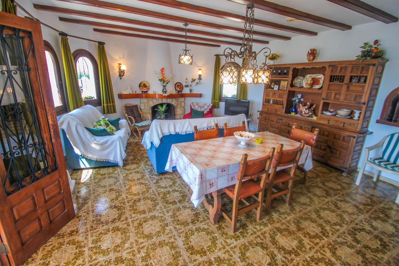 Fustera Pedros - Old-Style Country House In ベニッサ エクステリア 写真